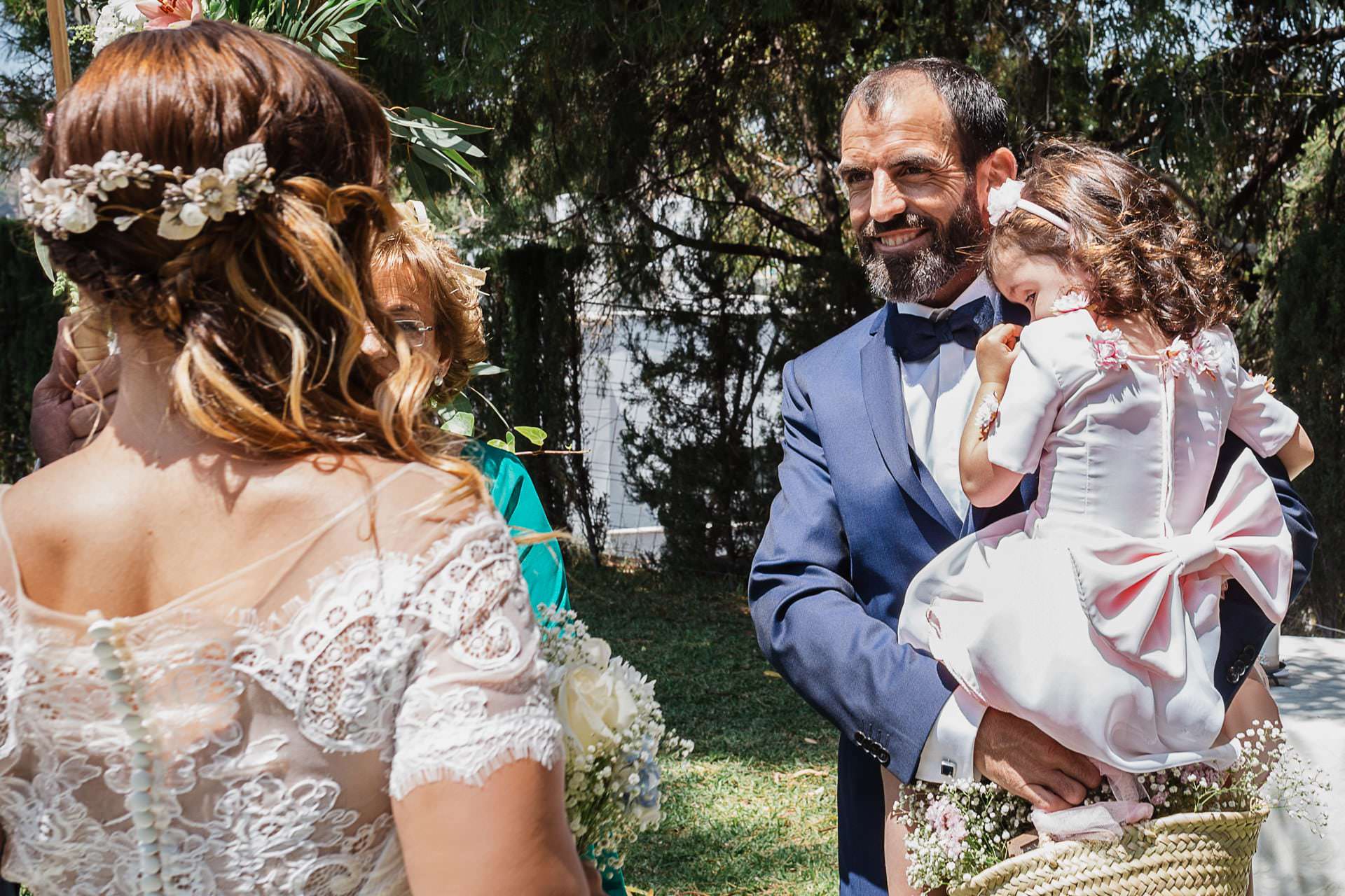 Llegada de la novia a la ceremonia civil en Palacio Monte Miramar