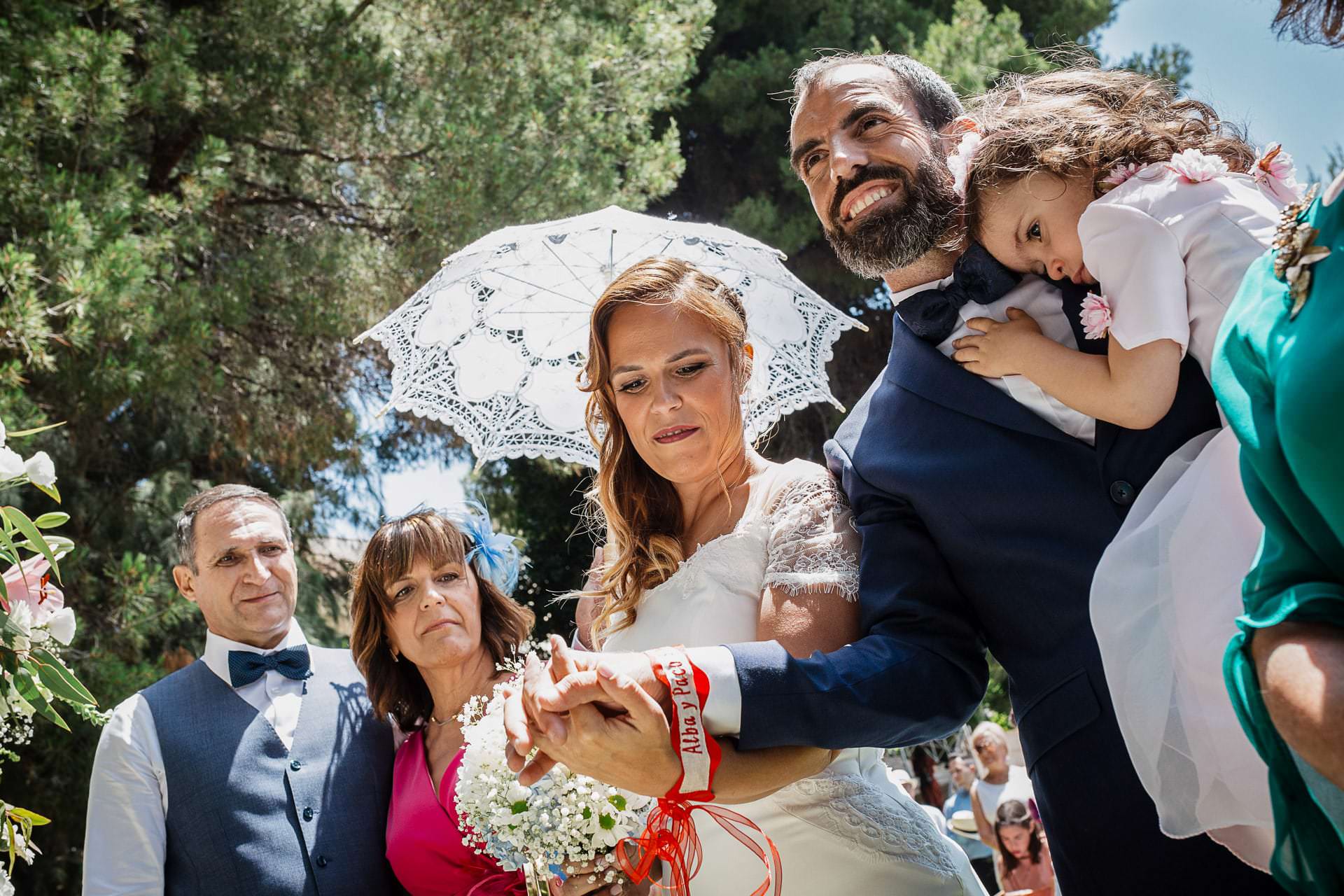 Rito de unión de manos ceremonia civil en Palacio Monte Miramar